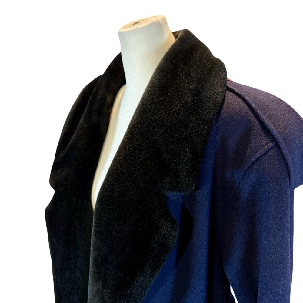 Vintage Navy Coat with Faux Fur Collar – Pure Virgin Wool Belted Long Overcoat